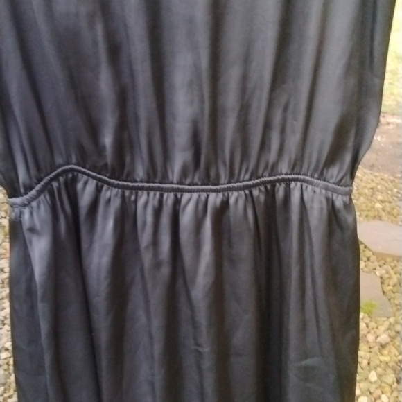 Jen N Rose silky polyester ruffled dress size medium - Picture 10 of 13